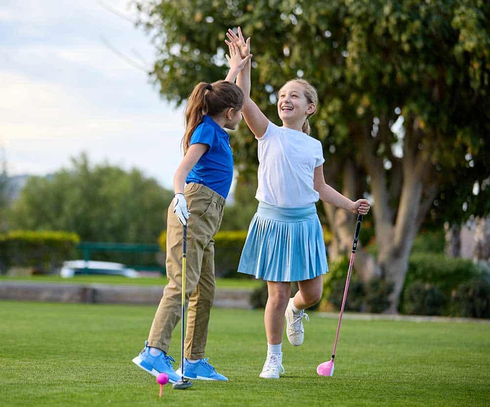 Family-Golf-Morning